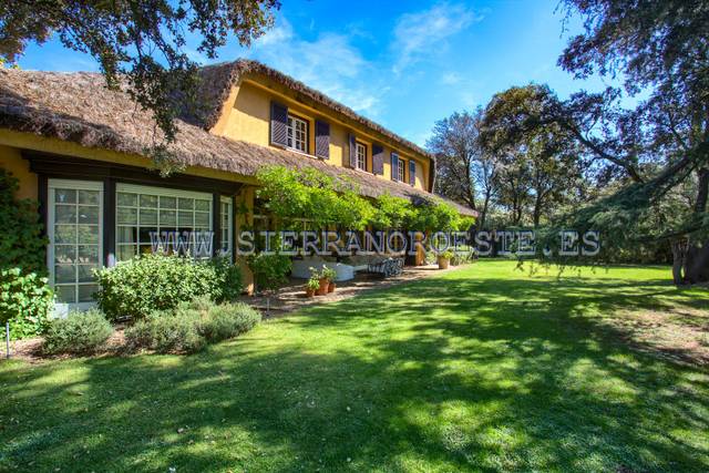 Casa-chalet en Venta en La Florida -  El  Plantío