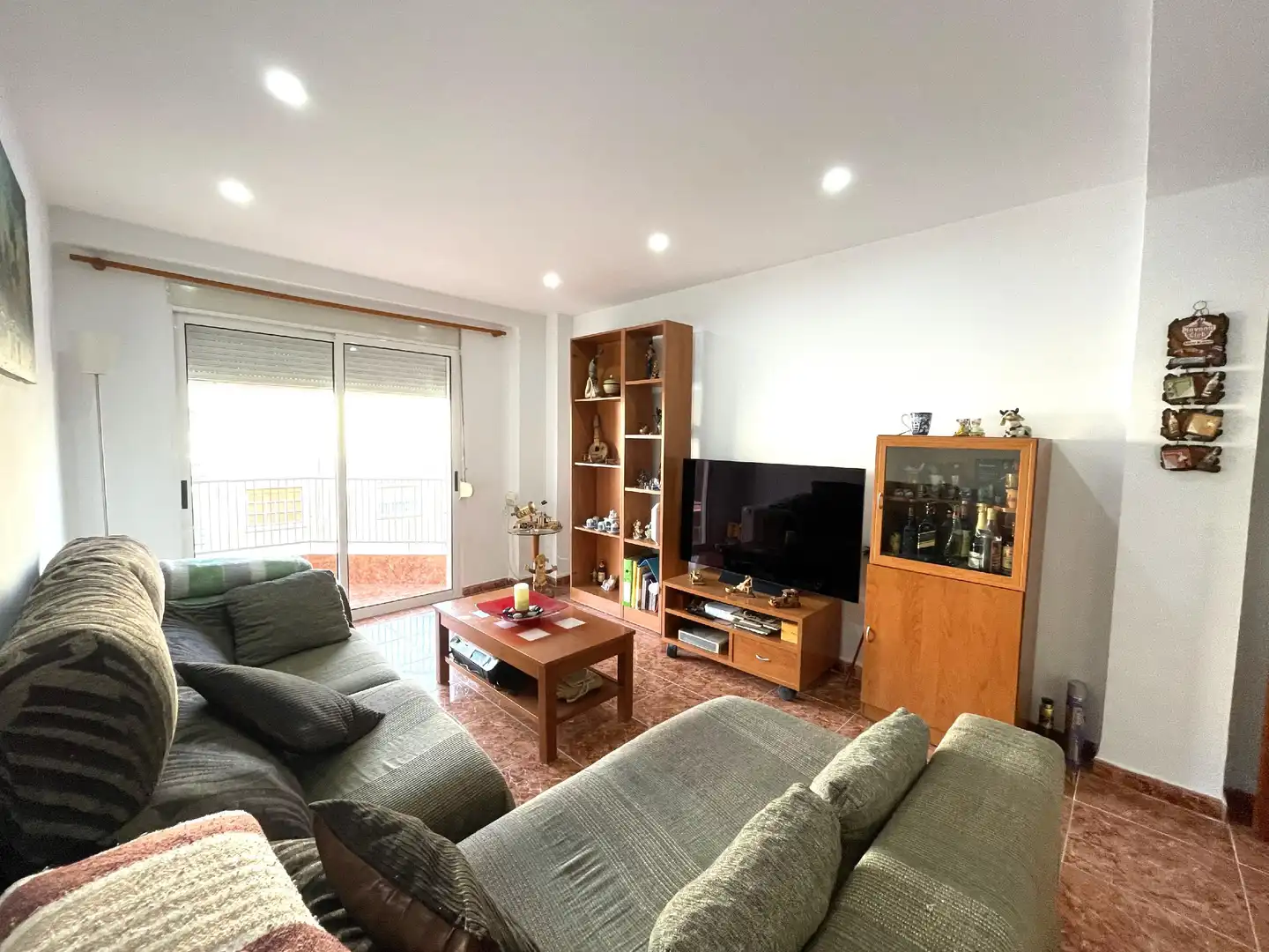 Appartement compact avec terrasse à vendre à Centre