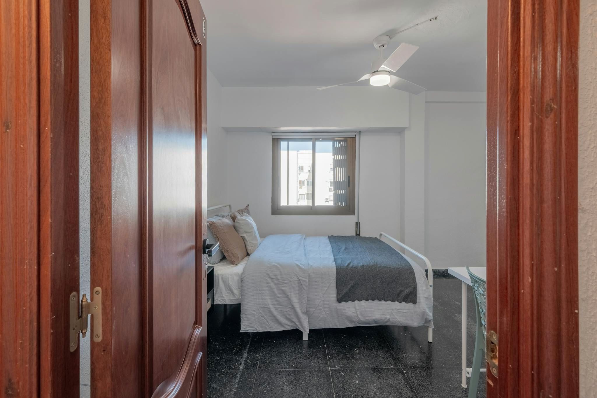 Dormitori de Pis per a compartir en  Valencia Capital amb Rentadora