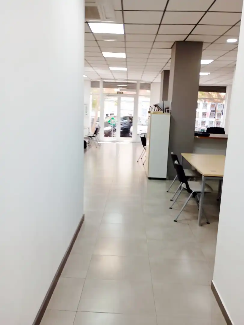 Local comercial en venda a Carrer de Jerónima Galés 26, imagen 6