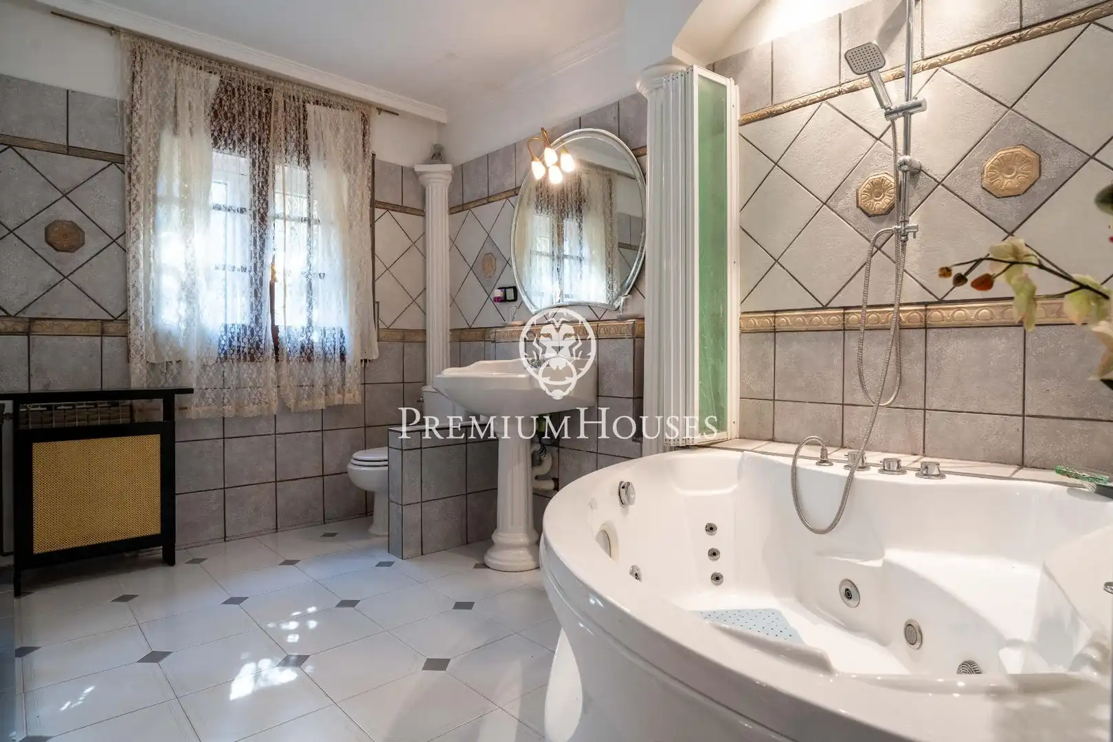 Bathroom of Houses for sale in Gavà  with Heating, Private garden and Terrace