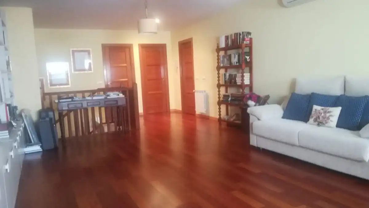 Sala d'estar de Dúplex en venda en Ponferrada amb Aire condicionat, Calefacció i Terrassa