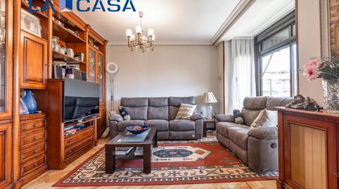 Foto 3 de Piso en venta en Calle de Puerto Serrano, Legazpi, Madrid