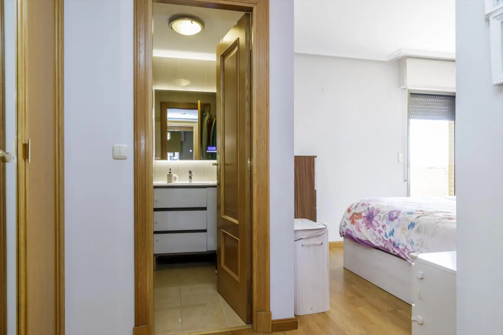 Bedroom of Flat for sale in Zaragoza  with Terrace, Storage room and Swimming Pool