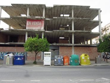 Terreni e lotti in vendita a Avenida Cañete de las Torres 33