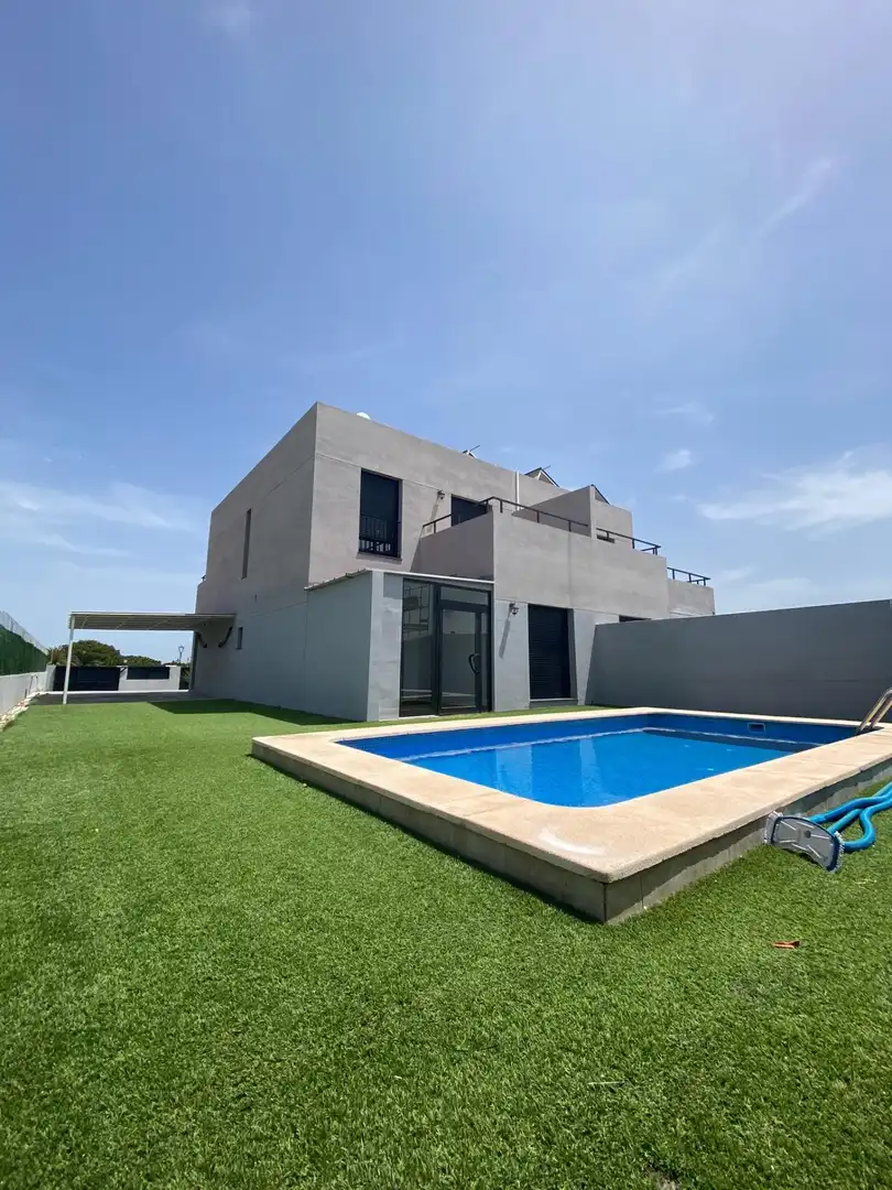 Exterior view of Detached homes for rent in Godella  with Heating, Private garden and Terrace