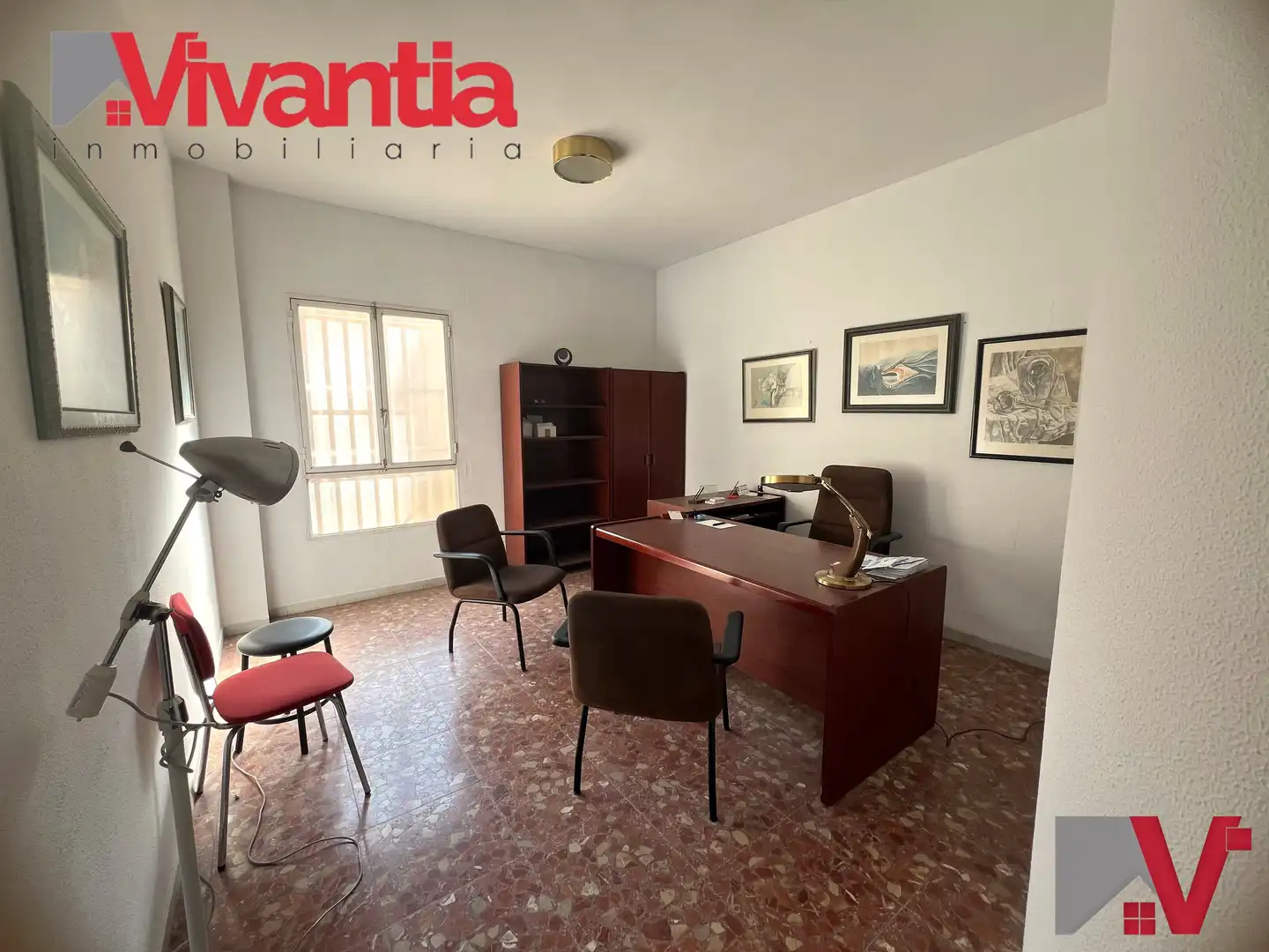 Büro zum Verkauf in Lorca mit Klimaanlage und Möbliert