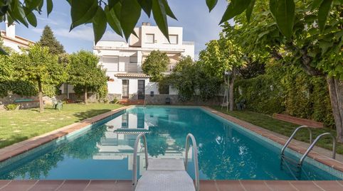Exclusiva vivienda con piscina en la zona del Serrallo con piscina comunitaria, image 2