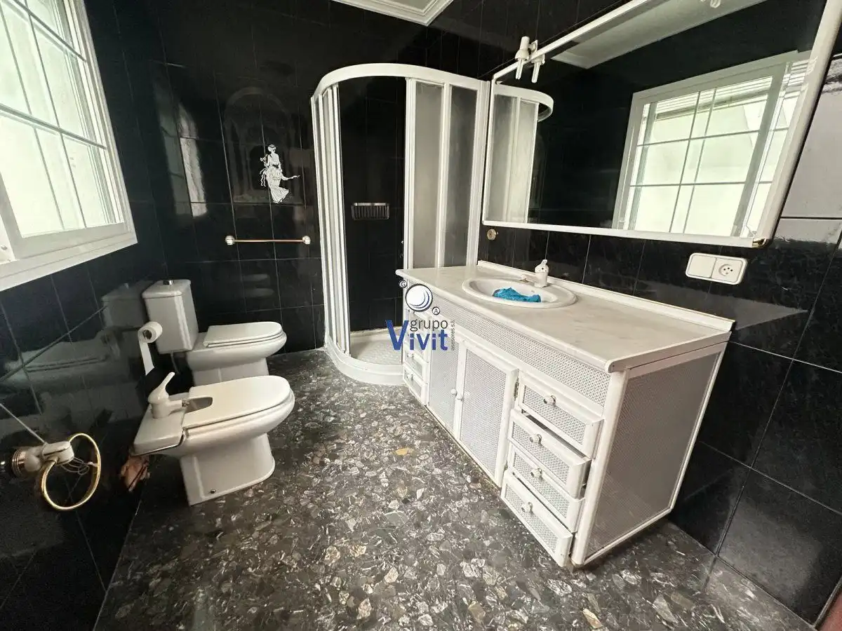 Baño de Casa o chalet en venta en Alcalá de Guadaira con Aire acondicionado, Trastero y Balcón