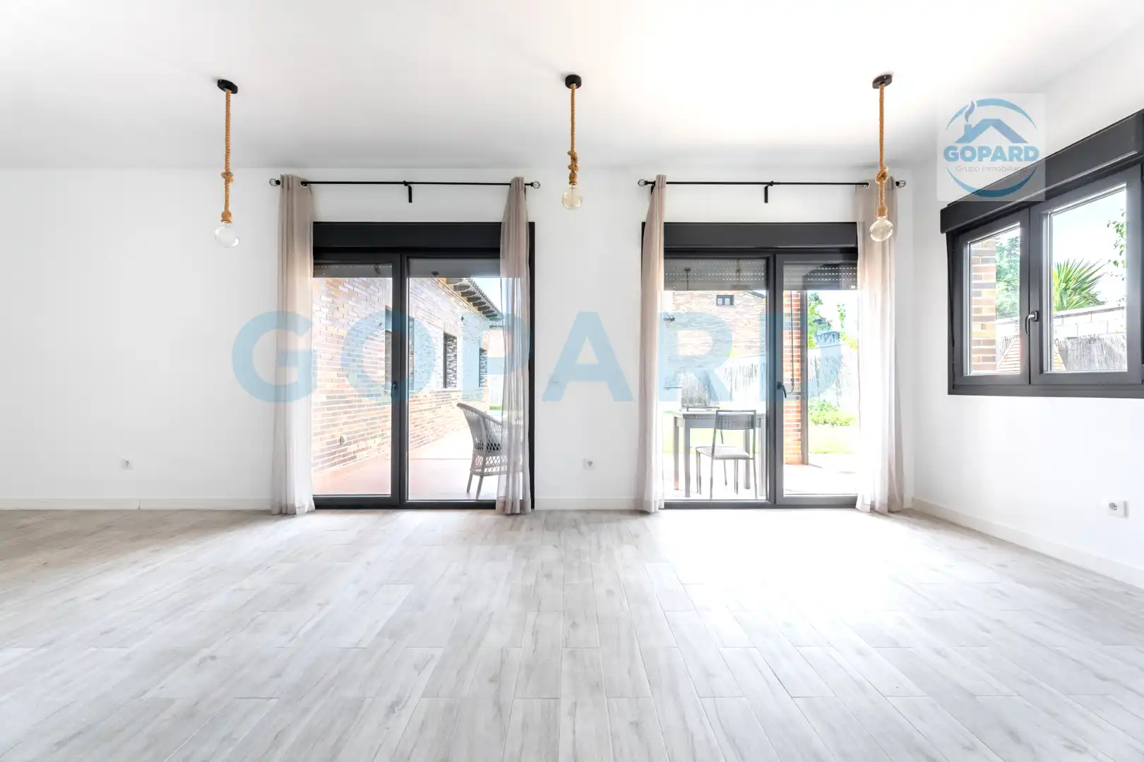 Casa o chalet de alquiler en Raya del Palancar - Guadamonte