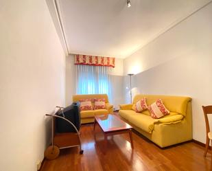 Living room of Flat for sale in Vitoria - Gasteiz  with Heating, Parquet flooring and Furnished