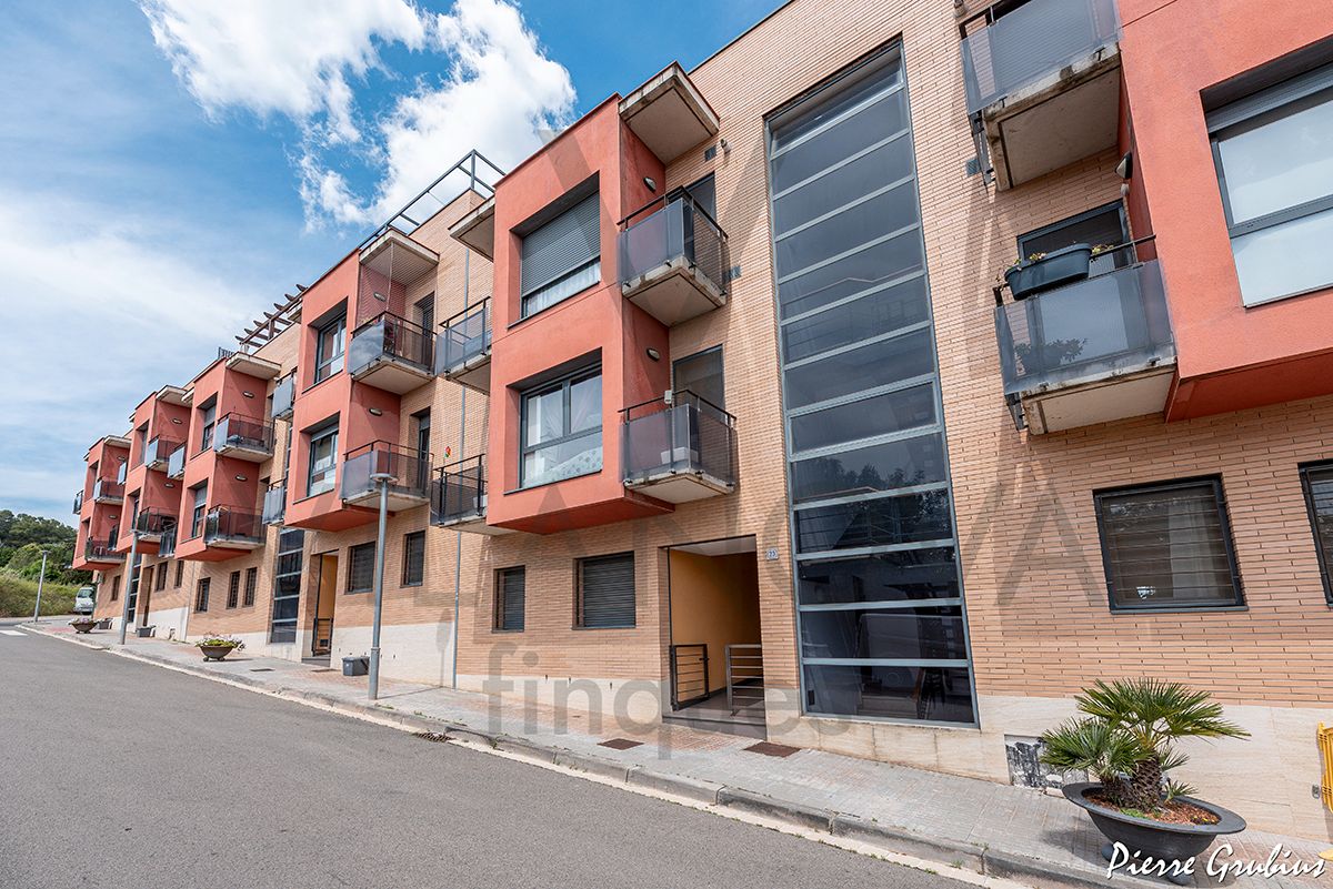 Außenansicht von Wohnung zum verkauf in Almoster mit Klimaanlage, Heizung und Privatgarten