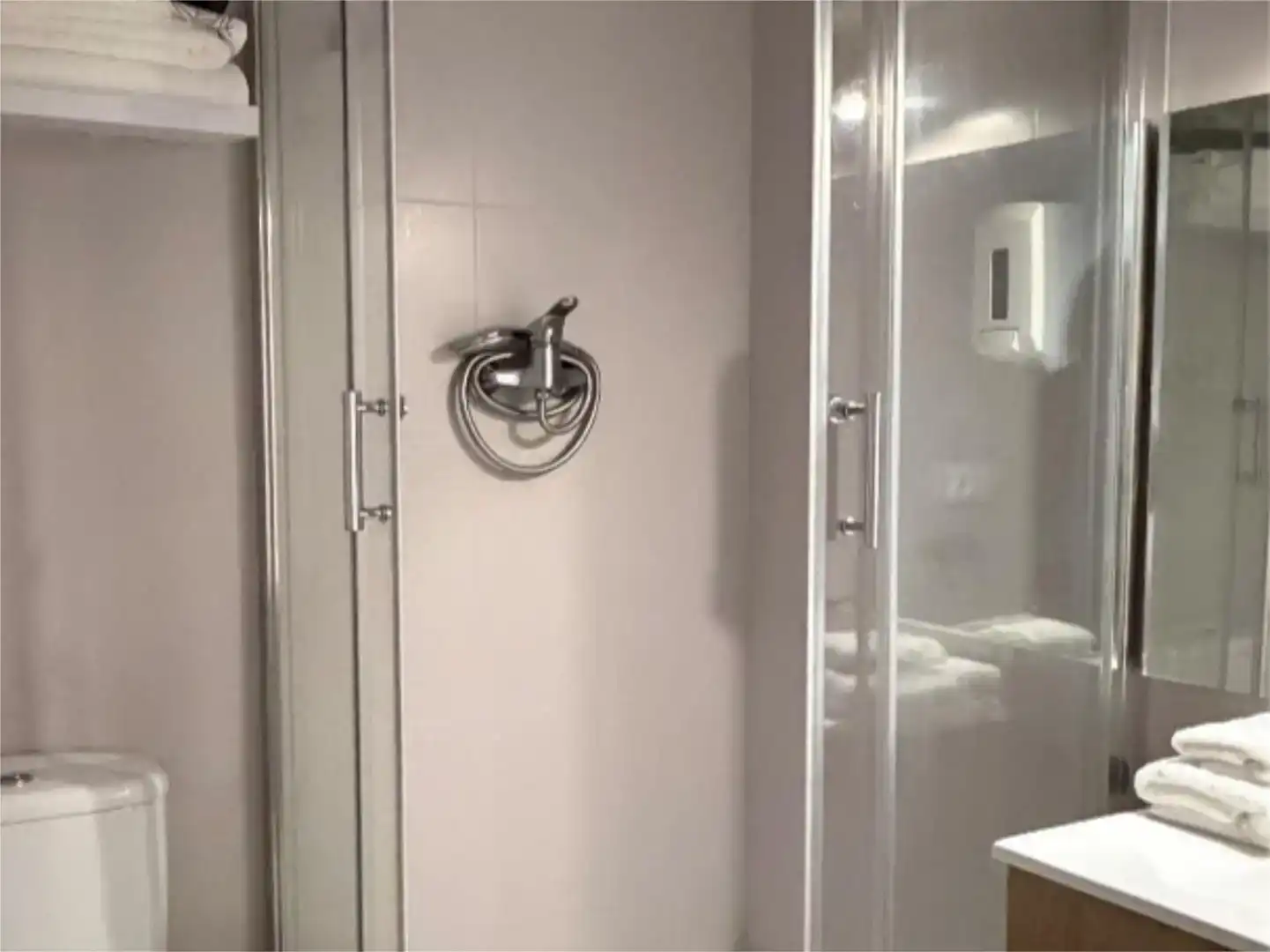 Badezimmer von Wohnungen zum Verkauf in Blanes mit Klimaanlage