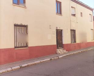 Exterior view of House or chalet for sale in Castromocho  with Storage room
