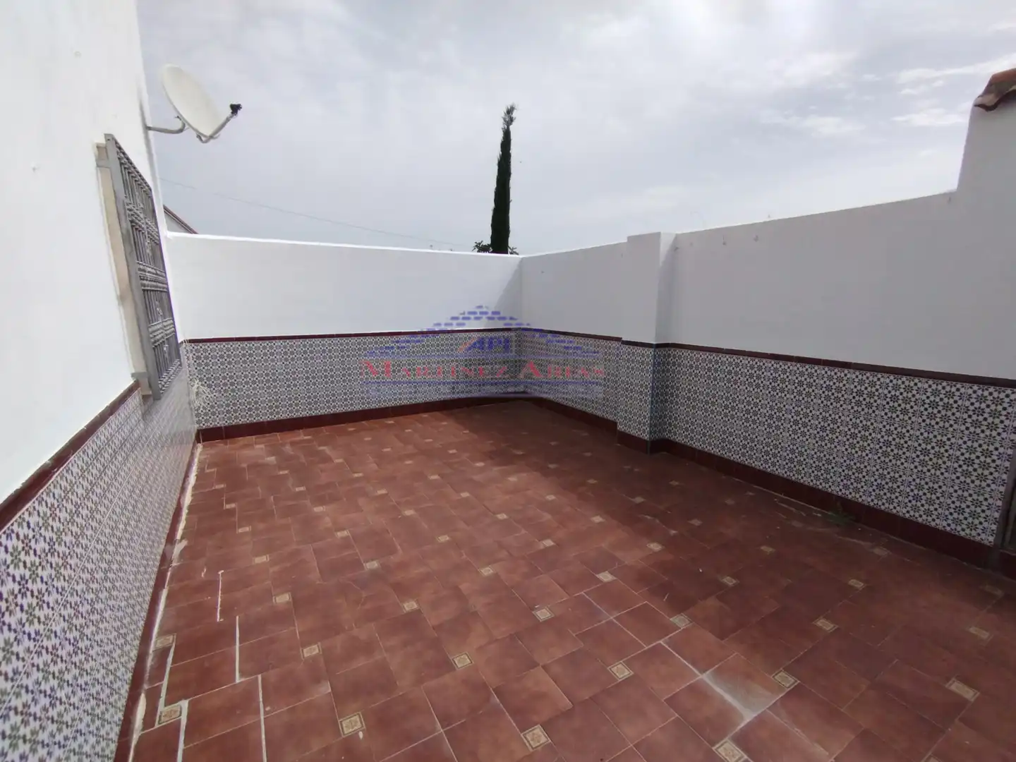 Terrace of Houses for sale in Fuerte del Rey  with Private garden, Terrace and Balcony