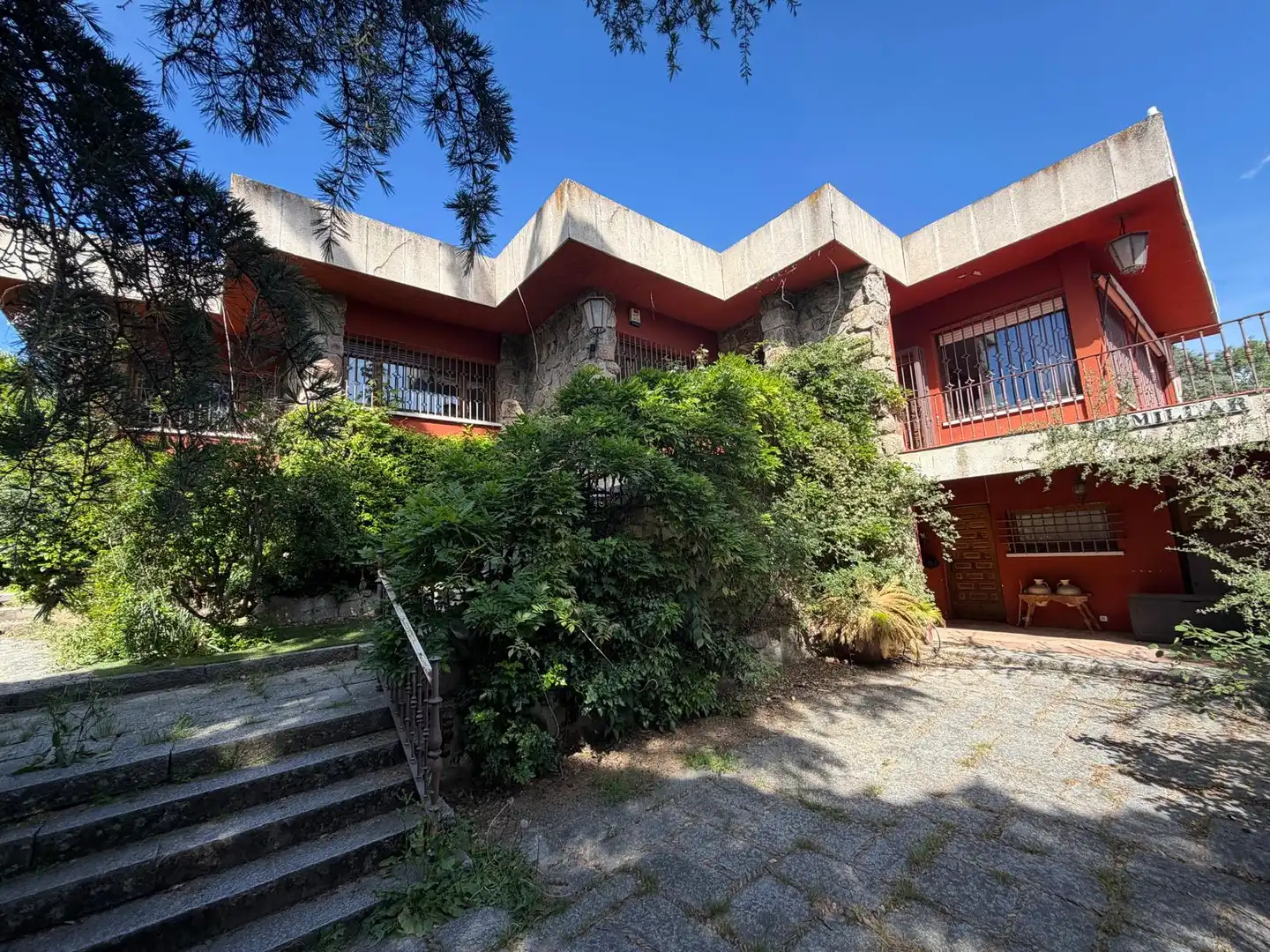 Vista exterior de Casa o xalet en venda en Galapagar amb Aire condicionat, Calefacció i Jardí privat