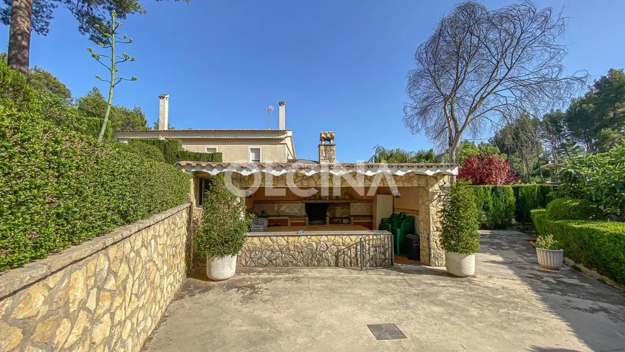 Vista exterior de Casa o chalet en venta en Alcoy / Alcoi con Jardín privado y Piscina
