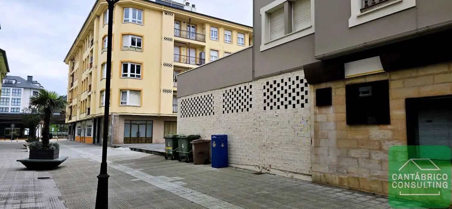 Gewerbefläche zum Verkauf in Navia, imagen 4