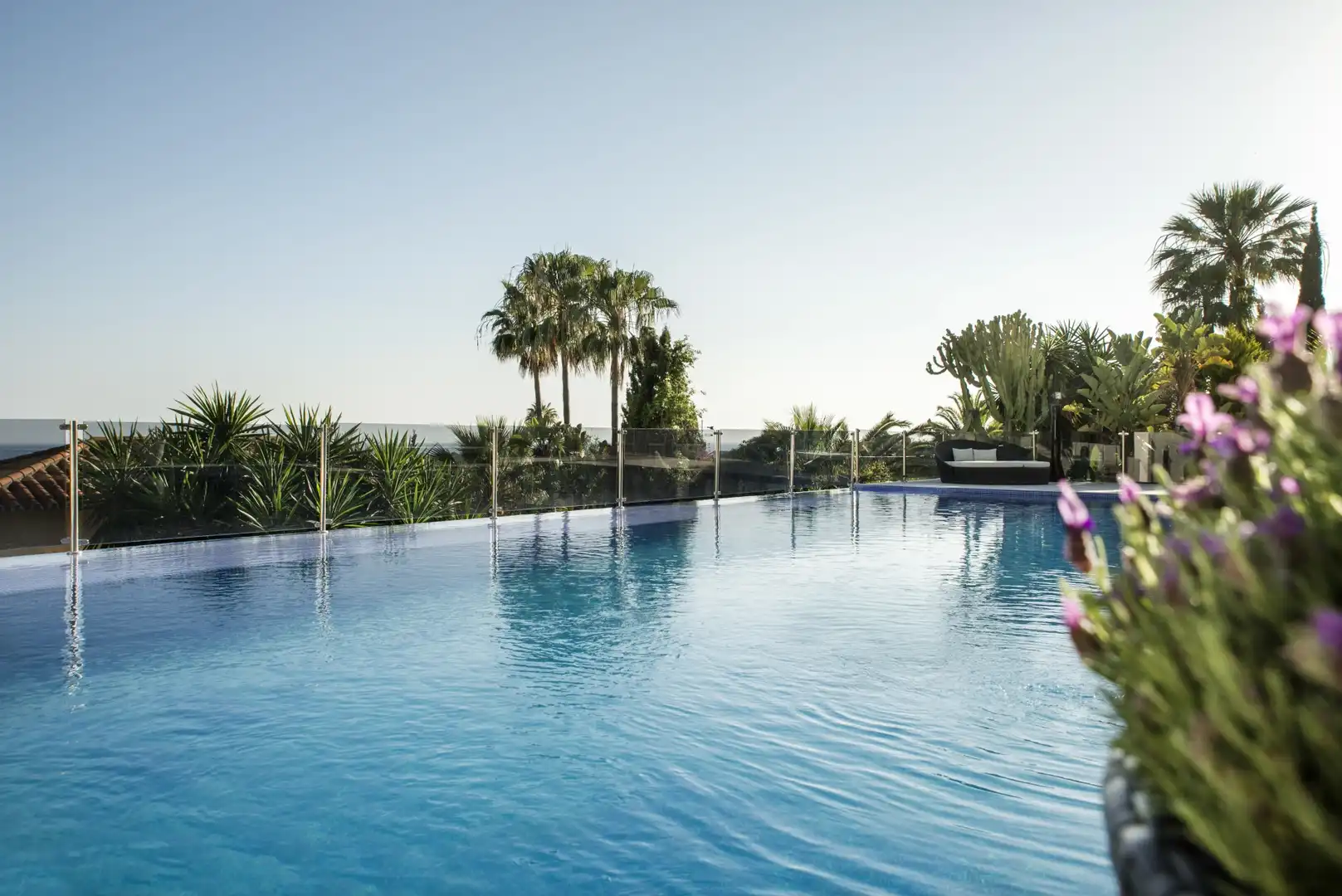 Houses for sale in Elviria