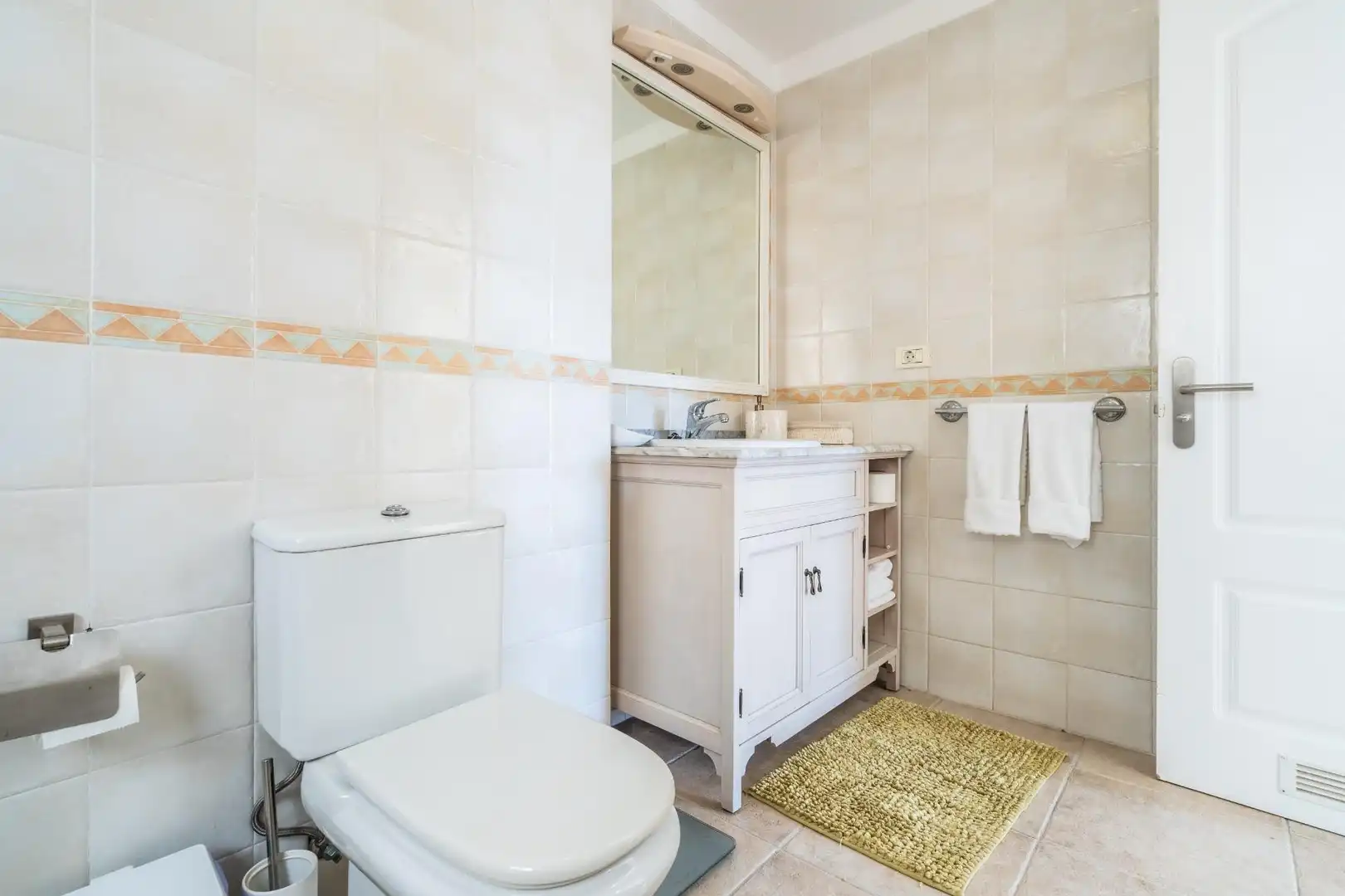 Bany de Apartament de lloguer en Arona amb Jardí privat, Terrassa i Moblat