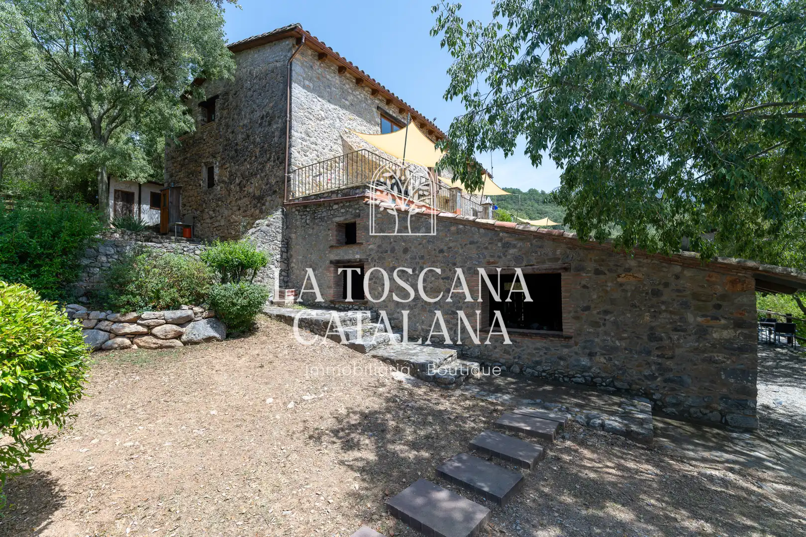 Vista exterior de Finca rústica en venta en Sales de Llierca con Aire acondicionado, Calefacción y Jardín privado