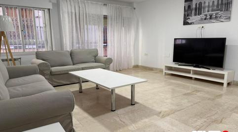 Foto 4 de Piso de alquiler en Cruz, Centro - Sagrario,  Granada Capital