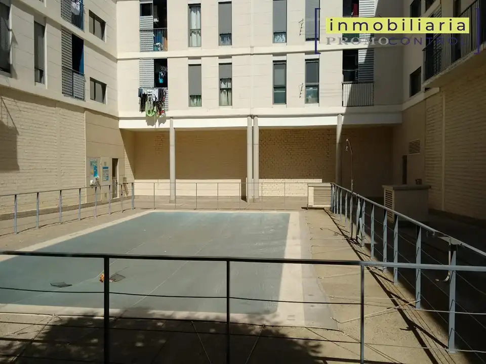 Local comercial de lloguer a Avenida Océano Pacífico 40, imagen 2