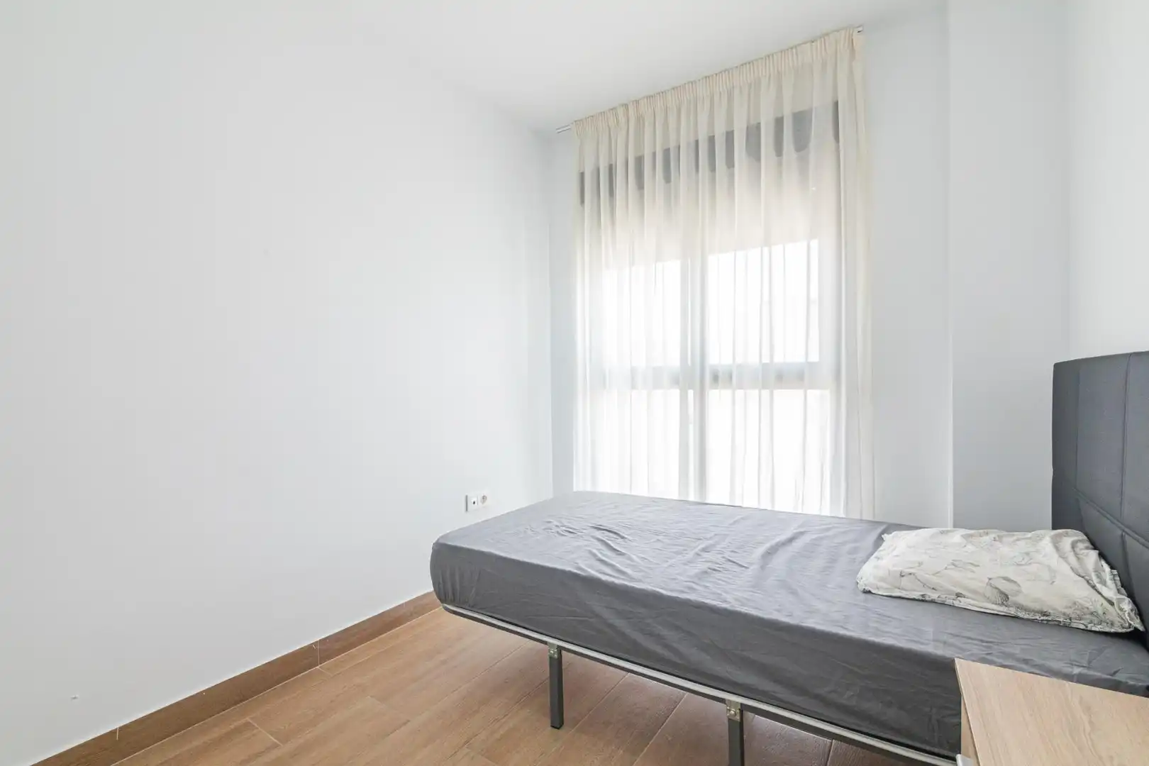 Bedroom of Flat for sale in Elche / Elx  with Air Conditioner, Terrace and Furnished