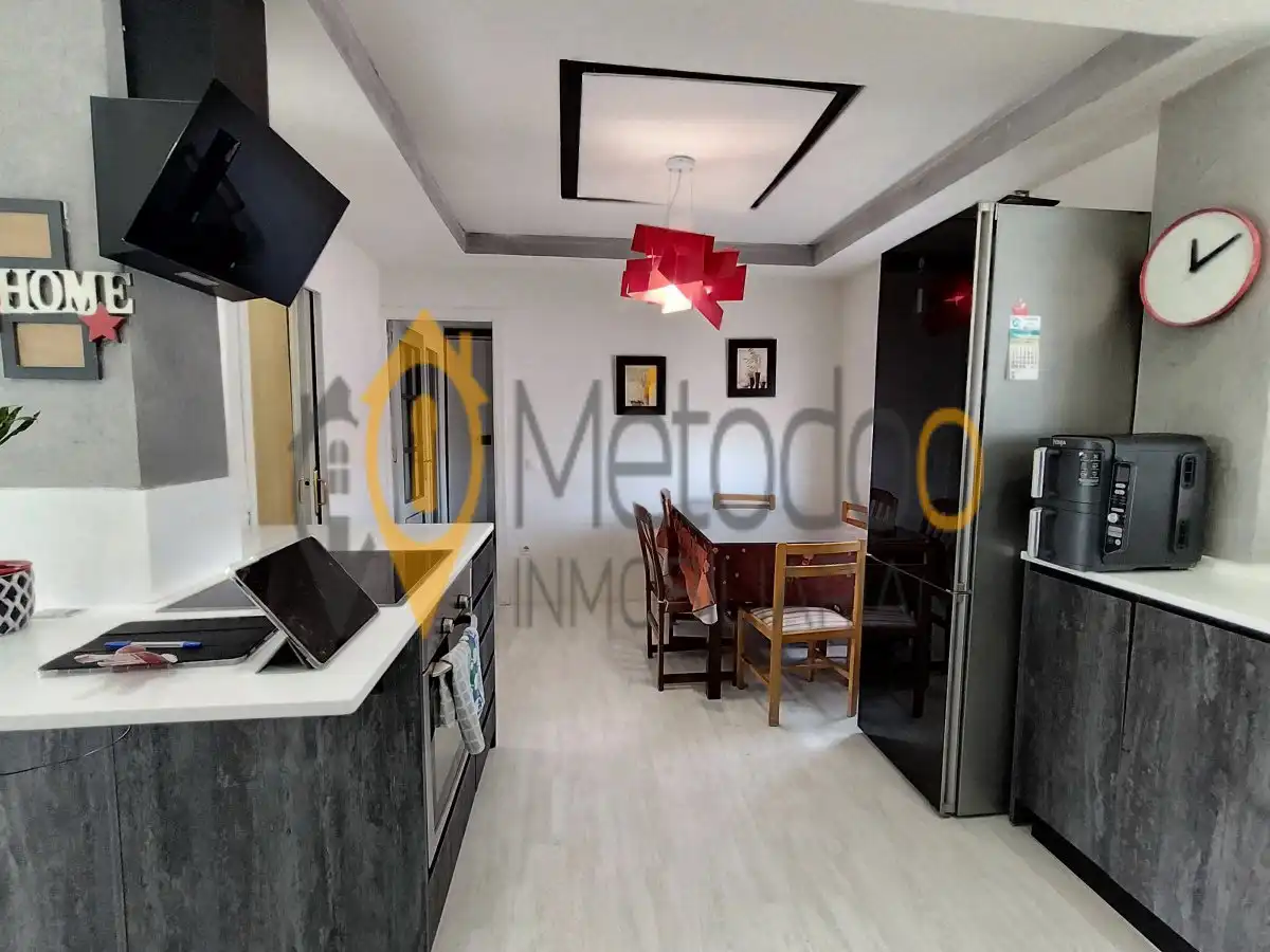 Kitchen of Flat for sale in Sevilla  with Air Conditioner, Heating and Storage room