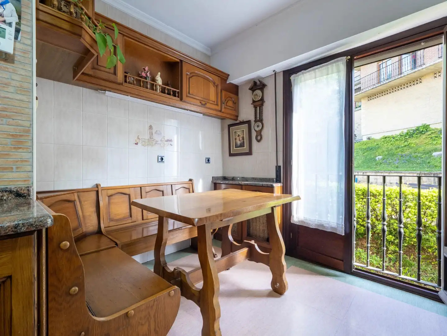 Küche von Wohnung zum Verkauf in Donostia - San Sebastián  mit Heizung, Terrasse und Abstellraum