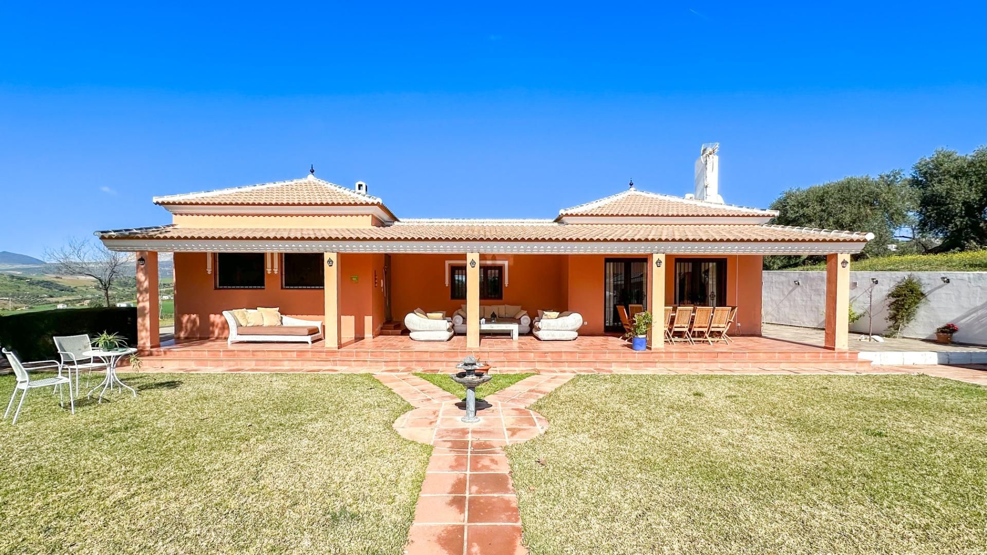 Jardí de Casa o xalet en venda en Almogía amb Aire condicionat, Calefacció i Jardí privat