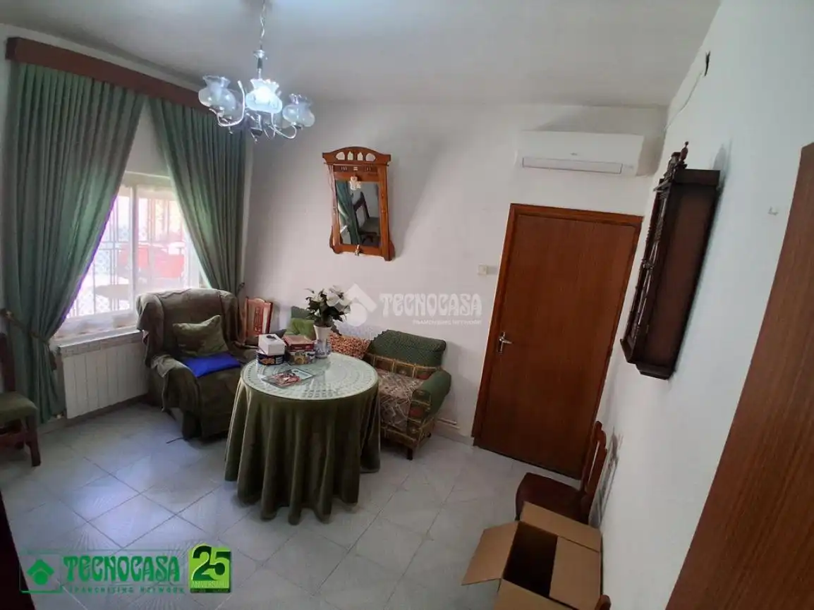 Sala d'estar de Casa adosada en venda en Villarrubia de los Ojos