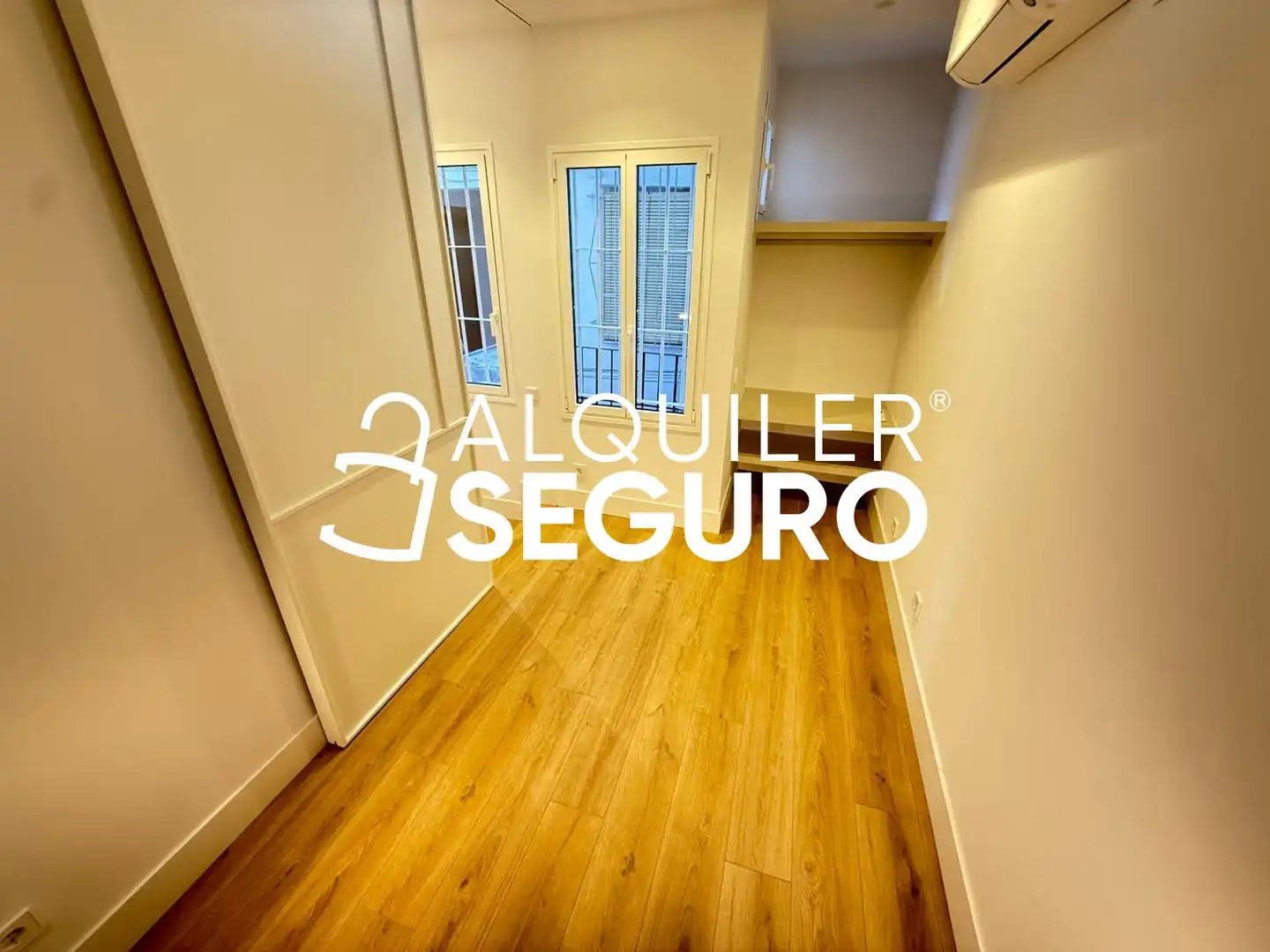 Schlafzimmer von Wohnung zur Miete in Barrio de Salamanca