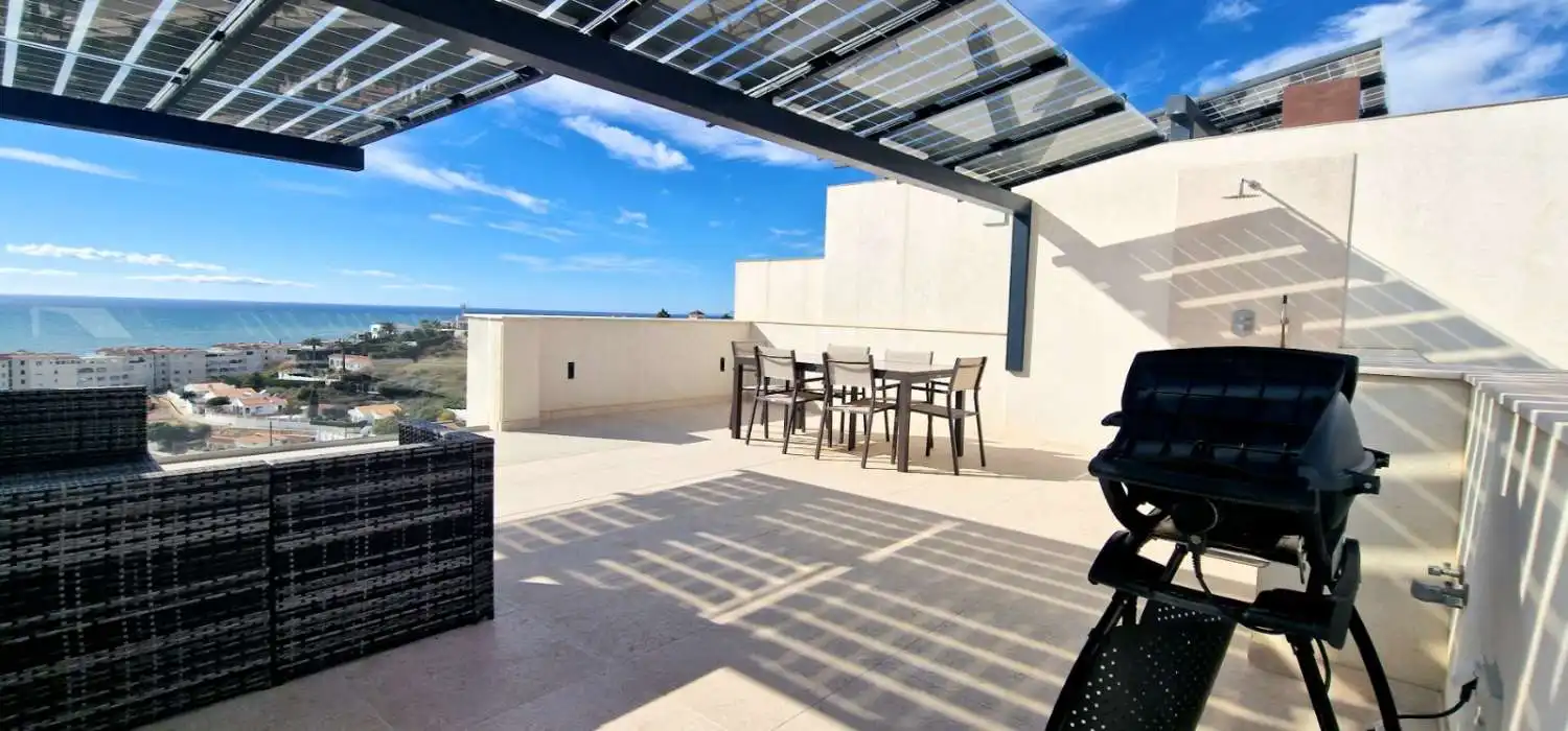 Terrassa de Casa o xalet en venda en Torrox amb Aire condicionat, Moblat i Internet