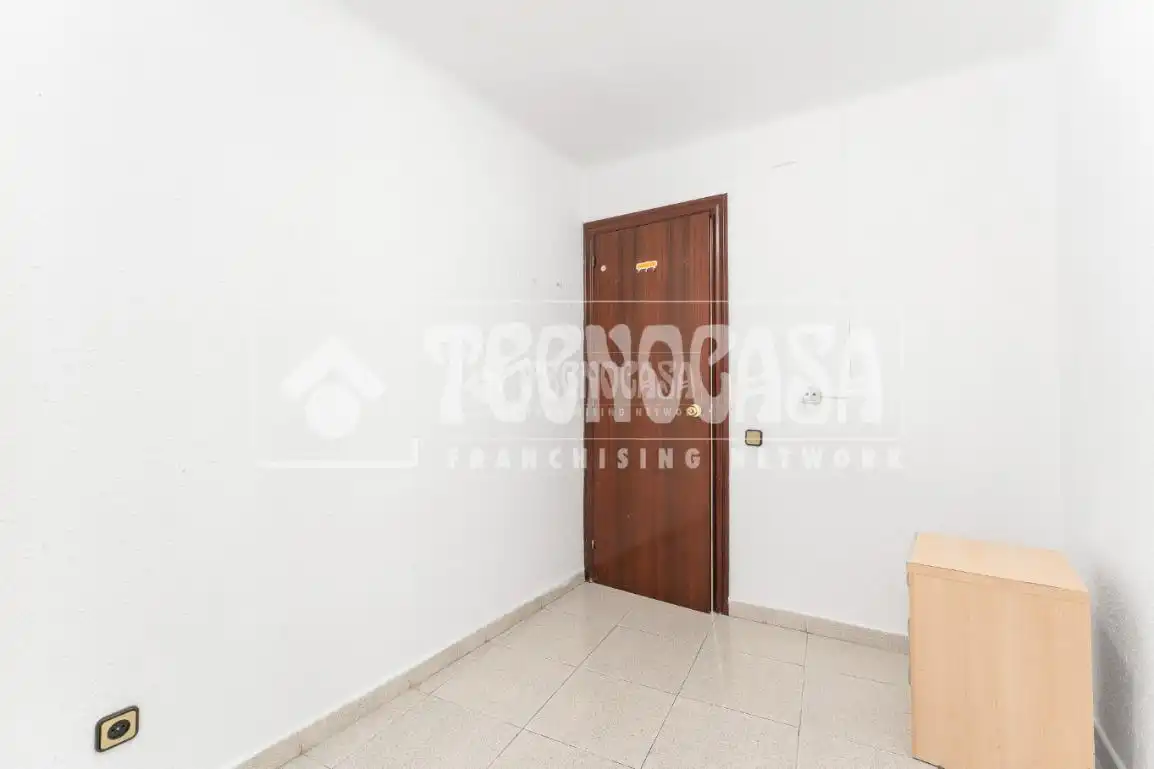 Dormitori de Pis en venda en Cornellà de Llobregat amb Calefacció