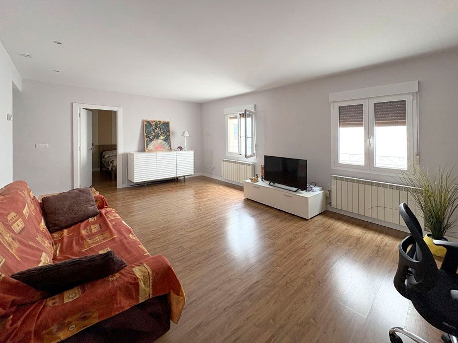 Living room of Flat for sale in Vitoria - Gasteiz  with Heating, Parquet flooring and Storage room