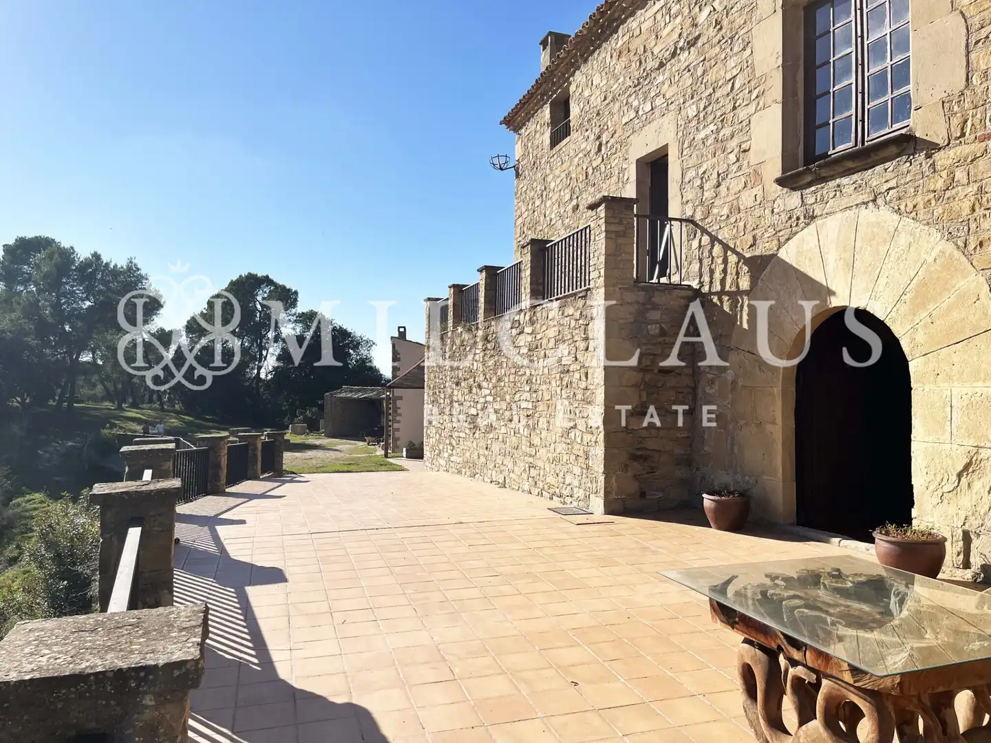 Vista exterior de Finca rústica en venda en Talamanca amb Aire condicionat, Calefacció i Jardí privat