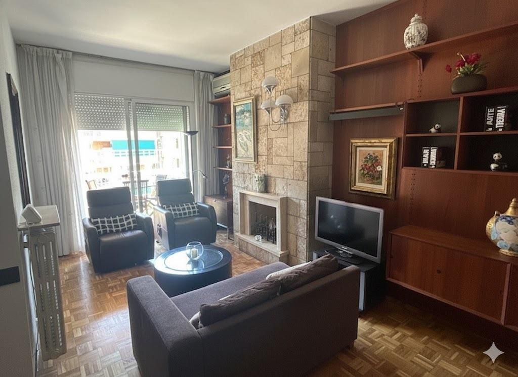 Sala d'estar de Pis de lloguer en  Barcelona Capital amb Aire condicionat, Calefacció i Balcó