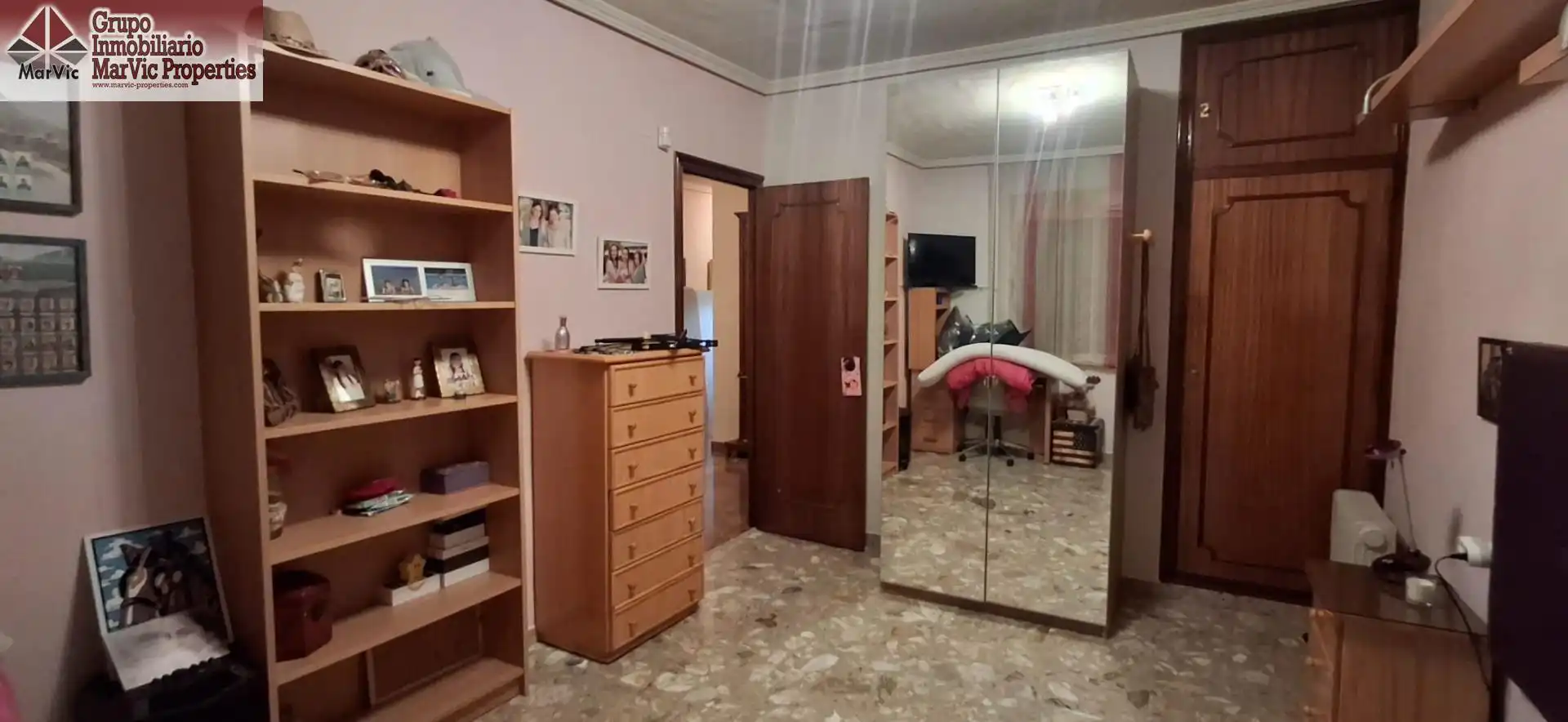 Dormitori de Casa o xalet en venda en Benidorm amb Aire condicionat, Jardí privat i Terrassa
