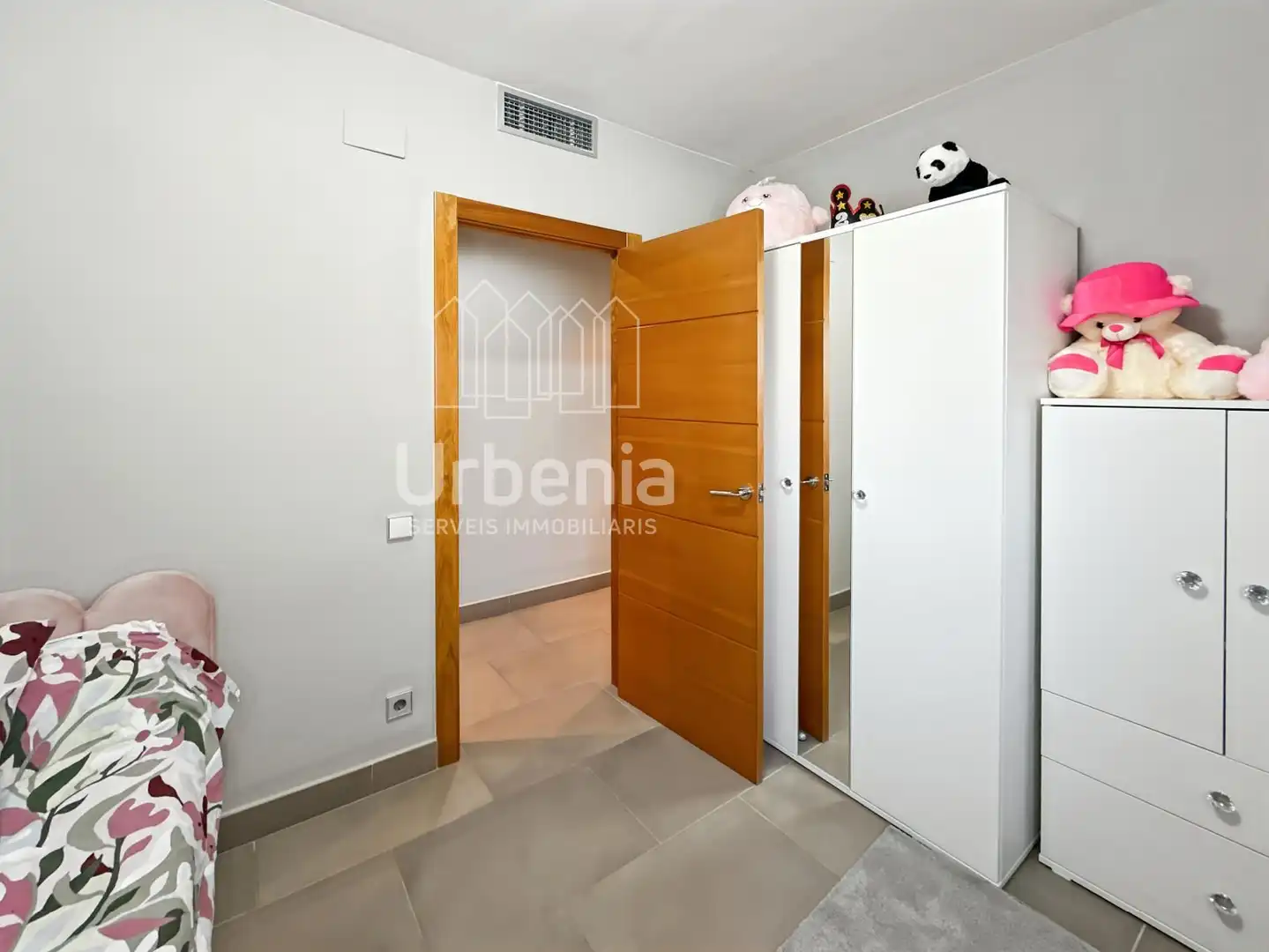 Dormitori de Casa o xalet en venda en Lliçà de Vall amb Aire condicionat, Terrassa i Piscina