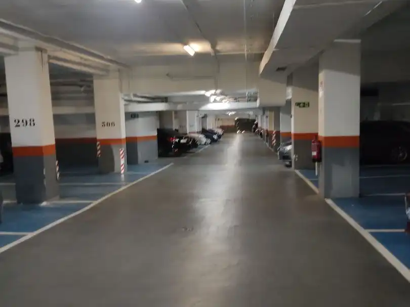 Parking of Garage for rent in Madrid