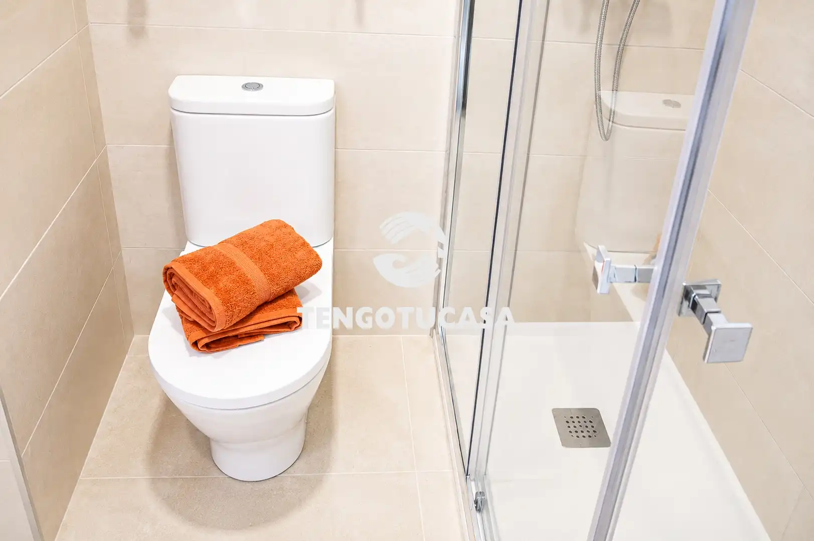 Baño de Piso en venta en Madrid con Aire acondicionado, Calefacción y Amueblado