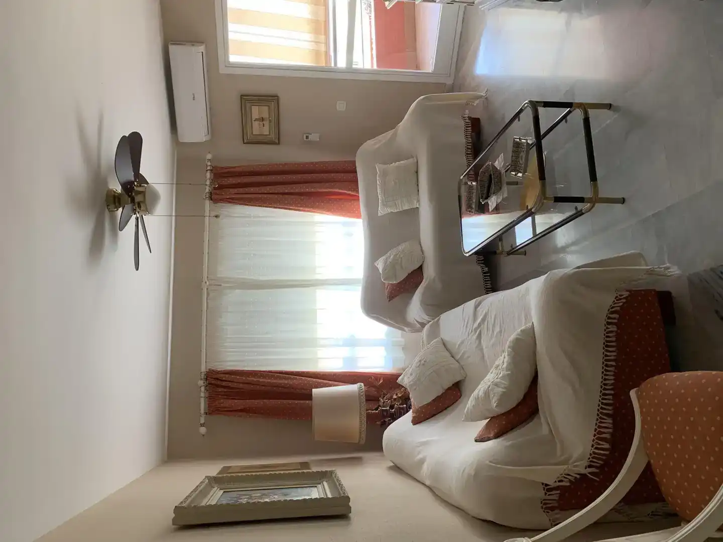 Wohnzimmer von Wohnung zur Miete in Fuengirola mit Klimaanlage und Schwimmbad