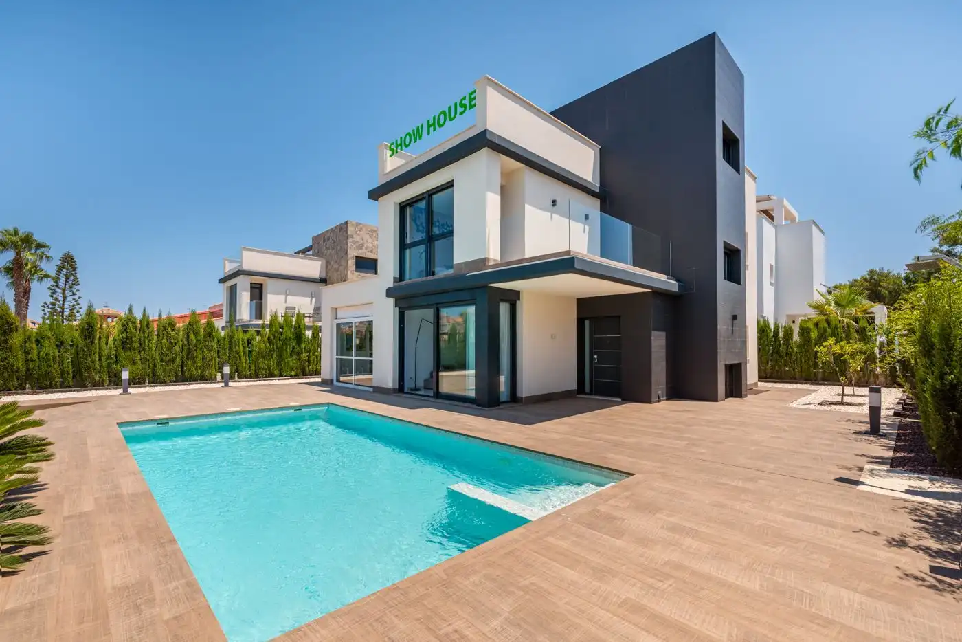 Detached house with pool for sale in Río Jarama