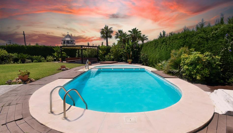 Foto 1 de Casa o chalet en venta en  Calderon de la Barca-nva, Las Brisas, Málaga