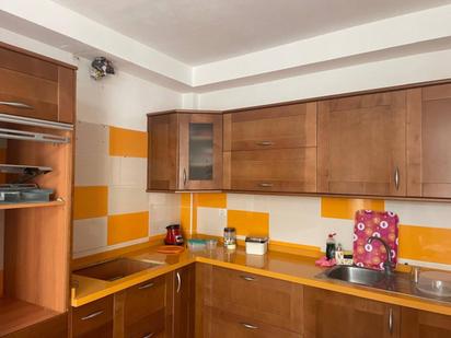 Cuina de Casa adosada en venda en Granadilla de Abona amb Aire condicionat