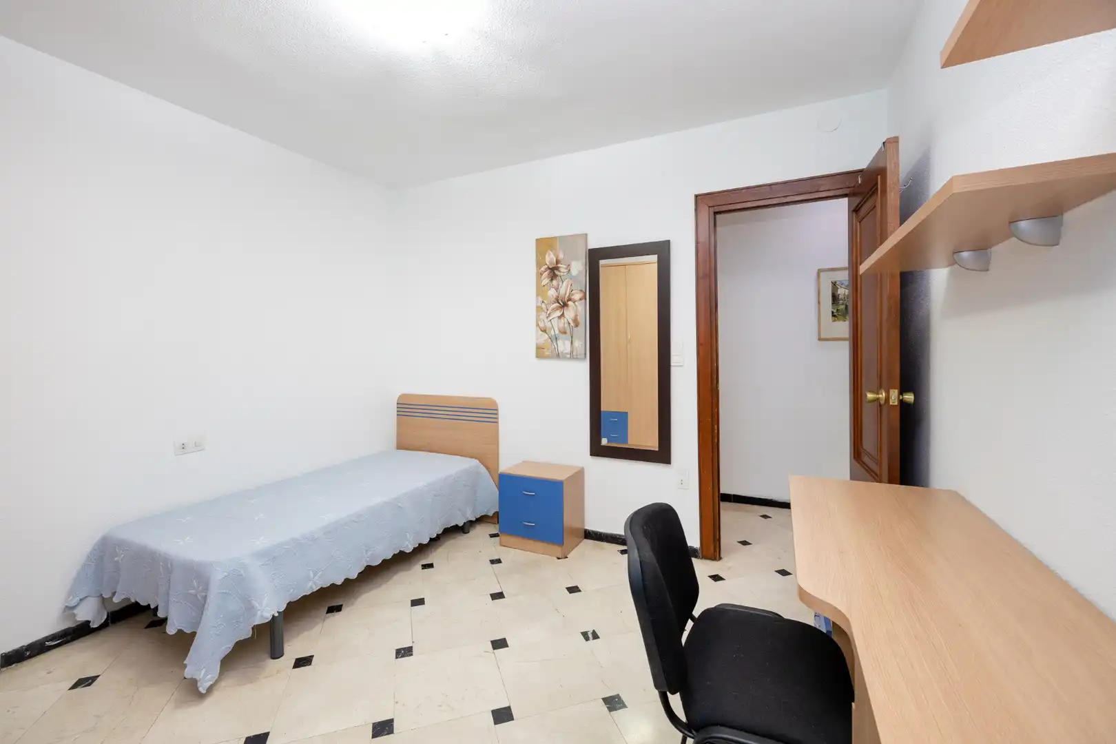 Schlafzimmer von Wohnung zur Miete in Granada mit Heizung, Möbliert und Ofen