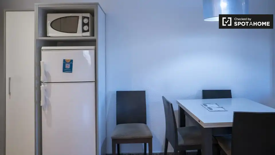 Kitchen of Flat for rent in Valencia  with Air Conditioner, Heating and Furnished