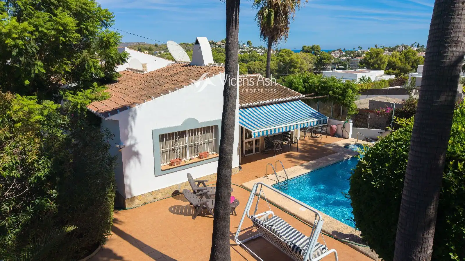 Vista exterior de Casa o chalet en venta en Cap Martí - El Tossalet - Pinomar