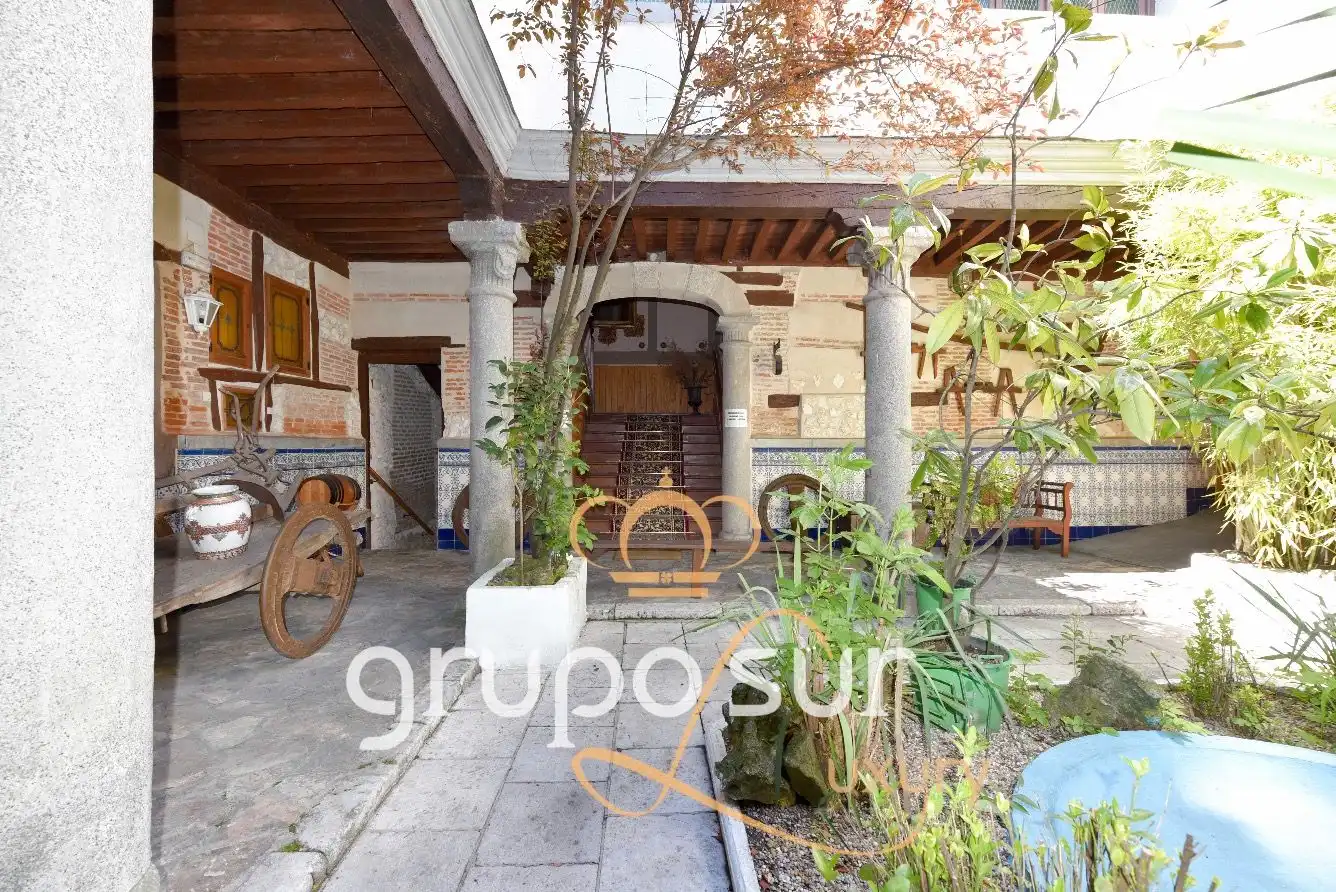 Garden of Country homes for sale in Olmedo  with Heating, Private garden and Parquet flooring
